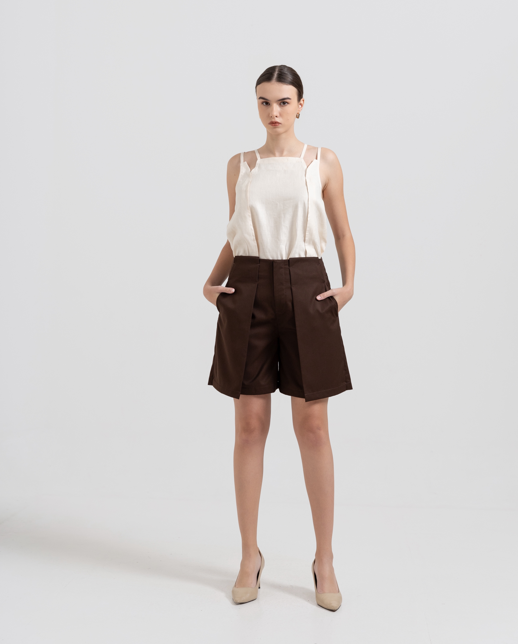 (S125-59) Pleated Bermuda Short - Dark Brown